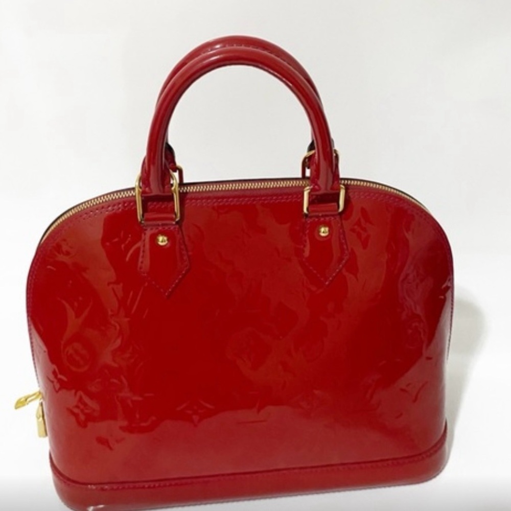 LOUIS VUITTON Monogram Vernis Alma PM Handbag Patent Leather Red.